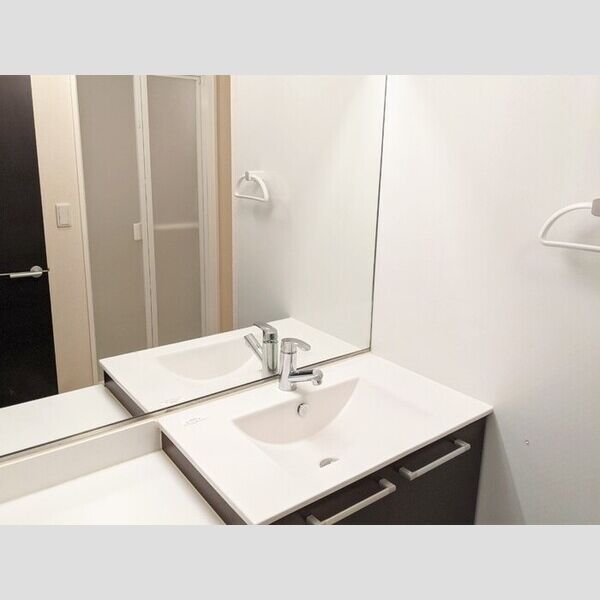 洗面所 (202　洗面所)