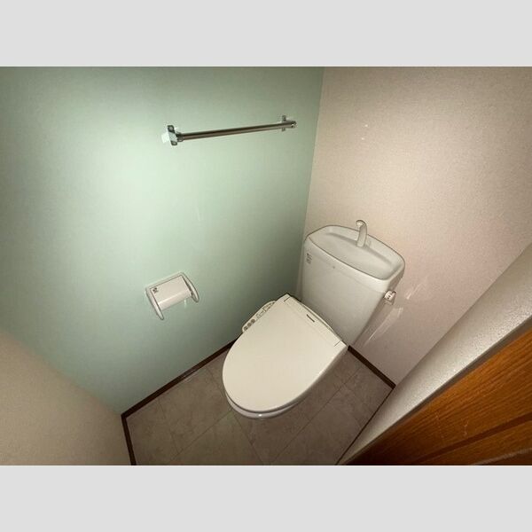 トイレ (温水洗浄暖房便座)