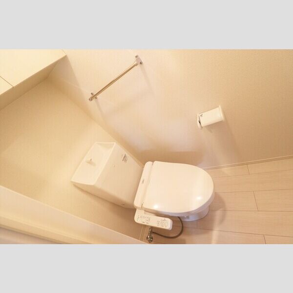 トイレ (102　トイレ)