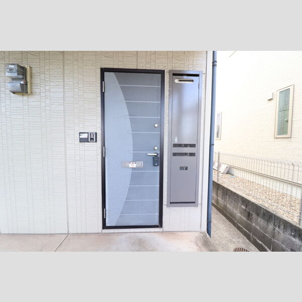玄関 (102 玄関)