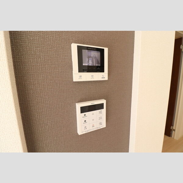 その他設備 (106　モニター付インターホン・追い焚きリモコン)