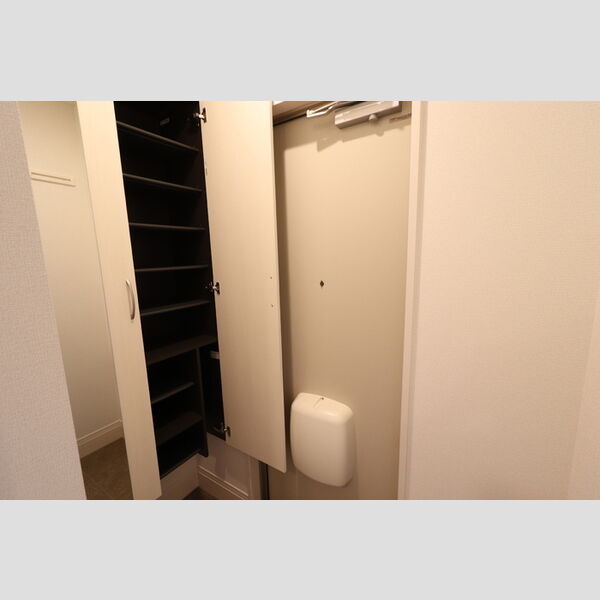 玄関 (207　玄関)