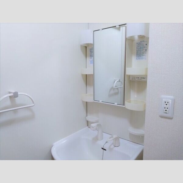 洗面所 (101　洗面所)