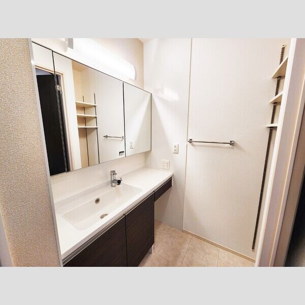 洗面所 (103　洗面所)