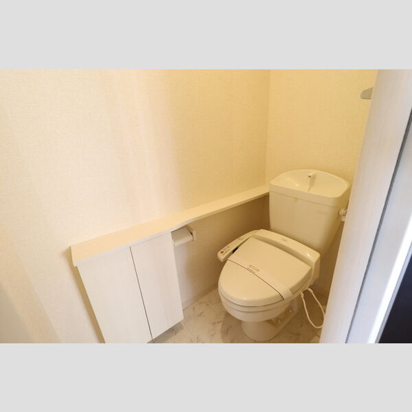 トイレ (102　トイレ)