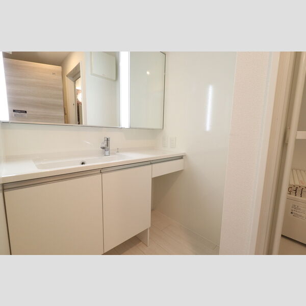 洗面所 (205　洗面所)