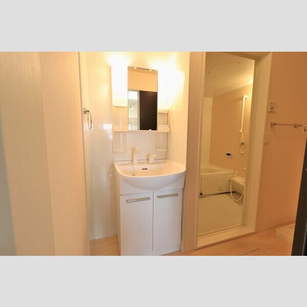 洗面所 (202　洗面所)