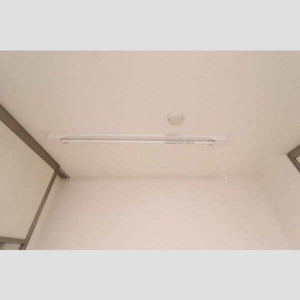 その他 (206　室内物干し)