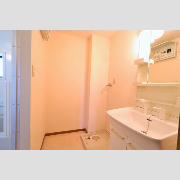 洗面所 (202　洗面所)