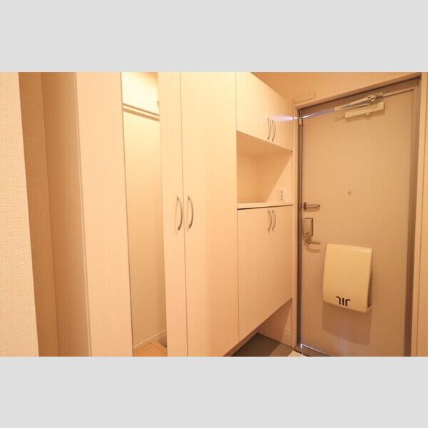 玄関 (102　玄関)