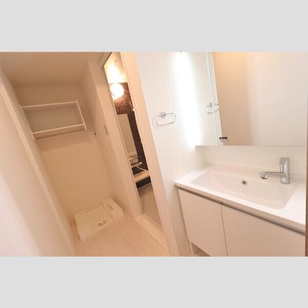 洗面所 (101　洗面所)