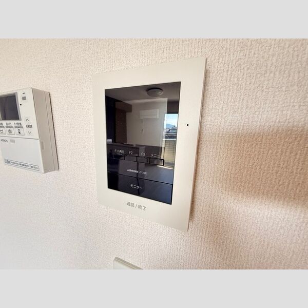 その他設備 (モニター付きインターホン)