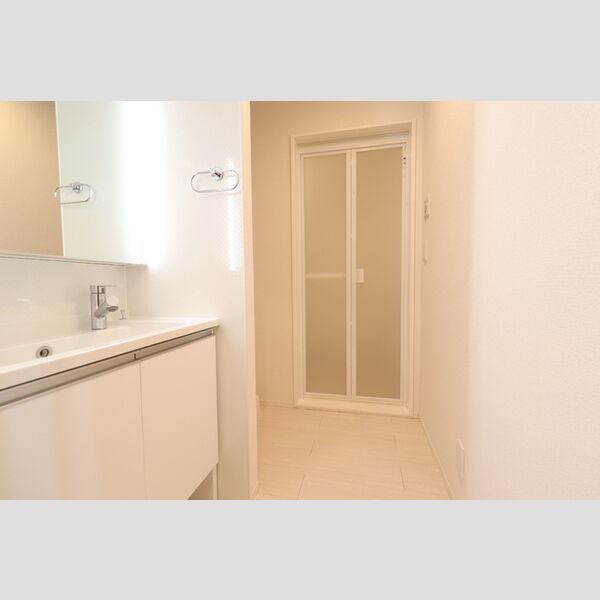 洗面所 (205　洗面所)