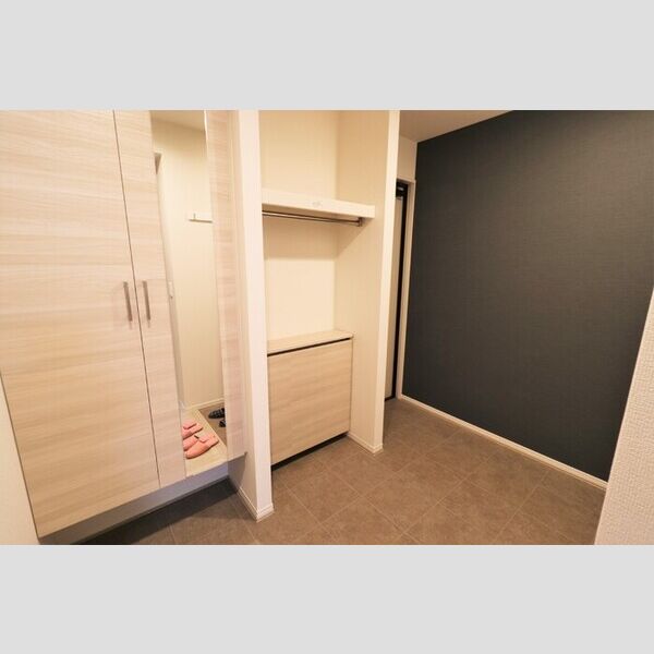 玄関 (205　玄関)