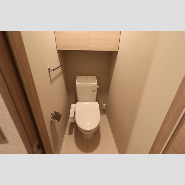 トイレ (205　トイレ)
