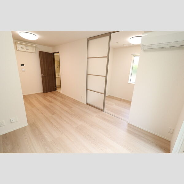 その他 (102　LDK)