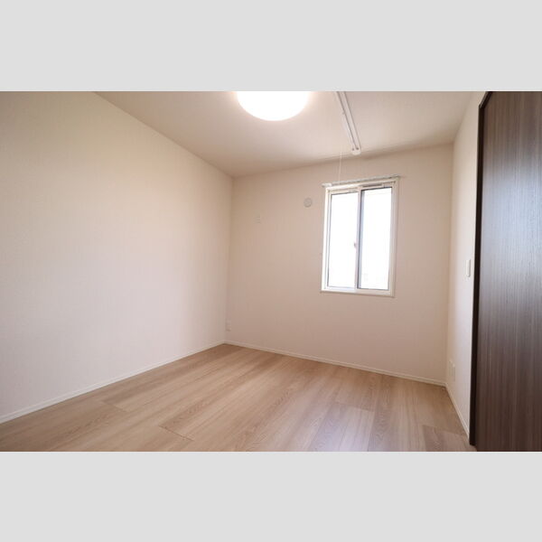 その他 (202　洋室)