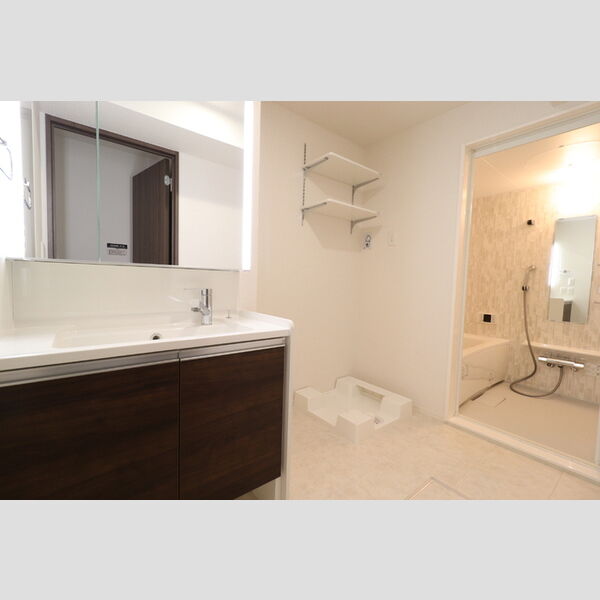 洗面所 (205　洗面所)