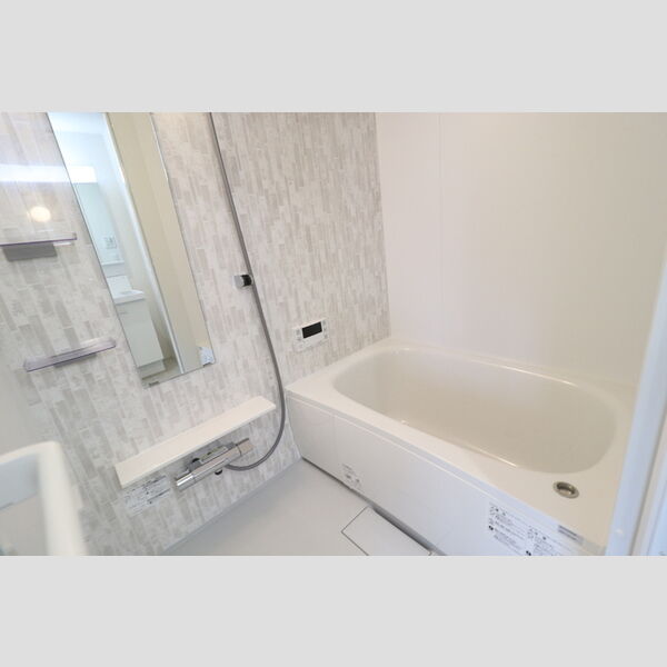 バス (202　浴室)