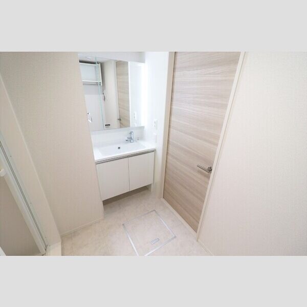 洗面所 (301　洗面所)