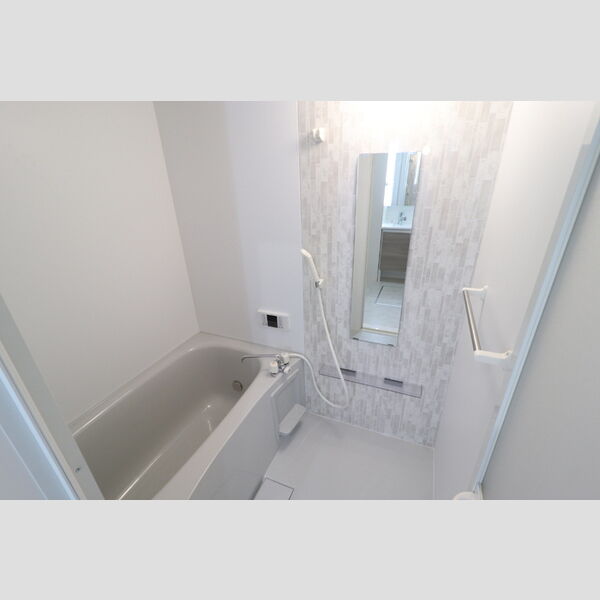 バス (105　浴室)