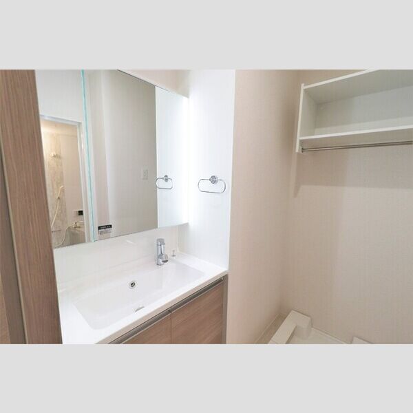 洗面所 (105　洗面所)