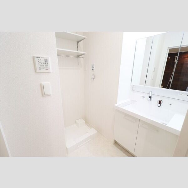 洗面所 (101　洗面所)