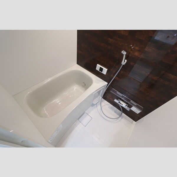 バス (105　浴室)