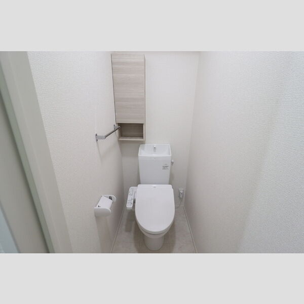 トイレ (203　トイレ)