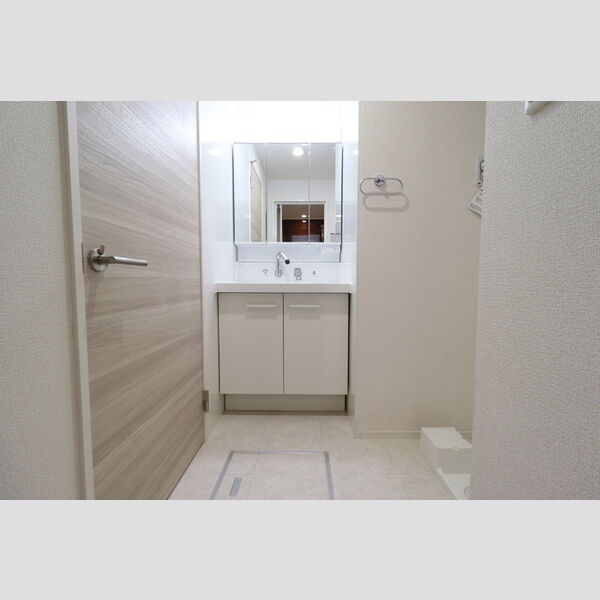 洗面所 (203　洗面所)