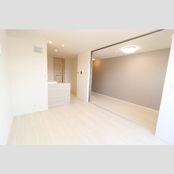 居室・リビング (302　LDK・洋室)