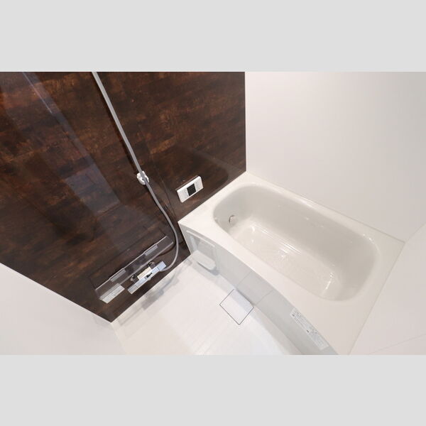 バス (302　浴室)