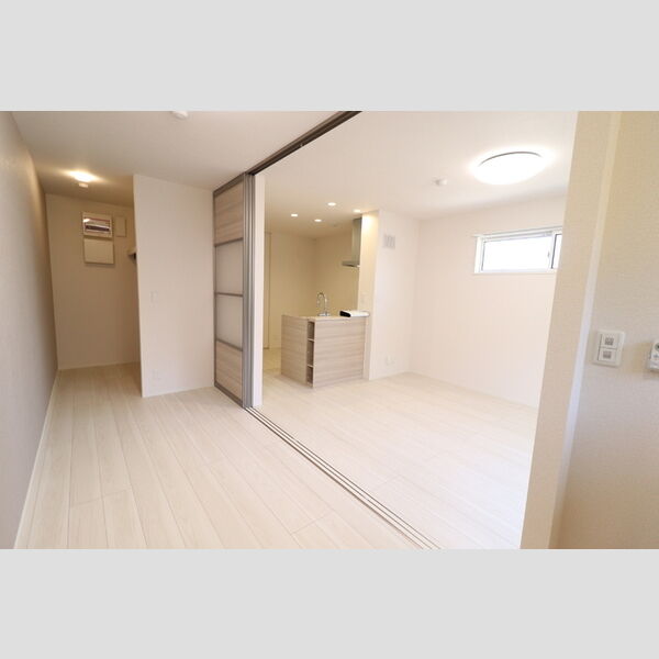 その他 (303　洋室・LDK)