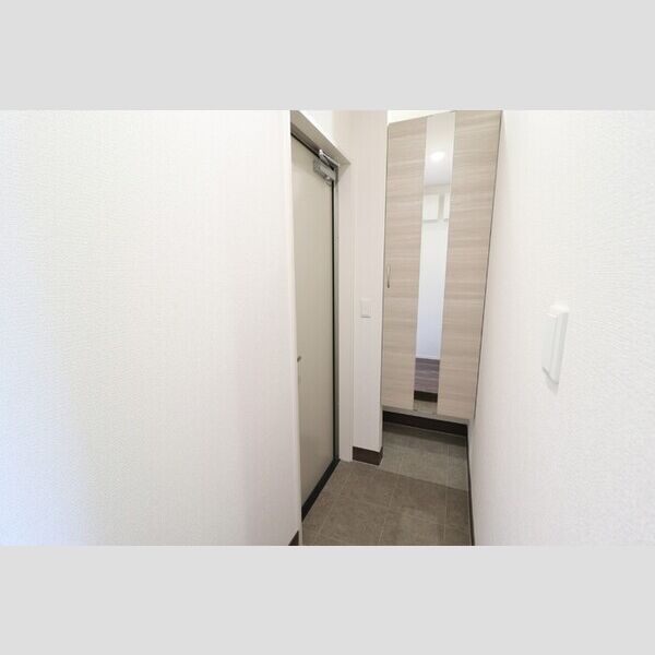 玄関 (105　玄関)