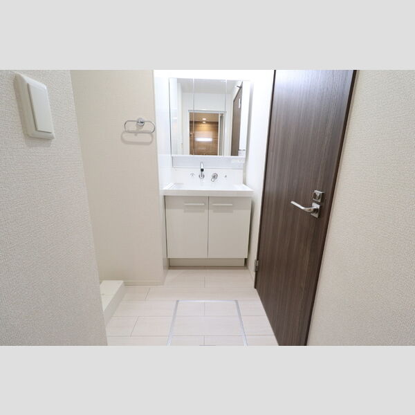 洗面所 (202　洗面所)