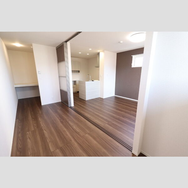 その他 (203　洋室)