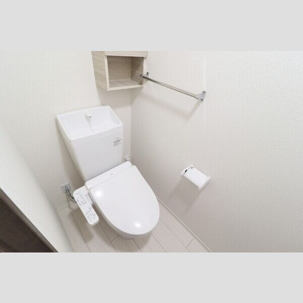 トイレ (301　トイレ)