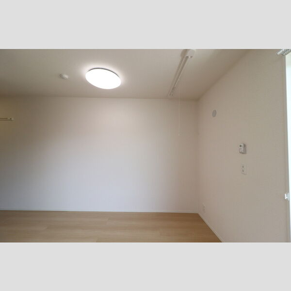 その他 (洋室①)