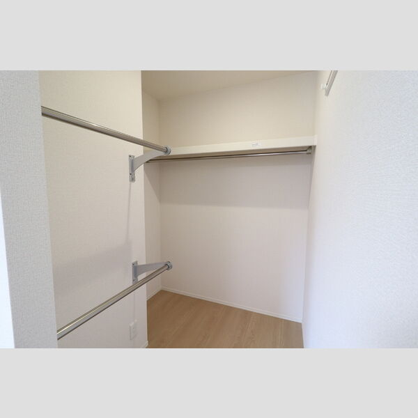 収納 (ウォークインクローゼット)