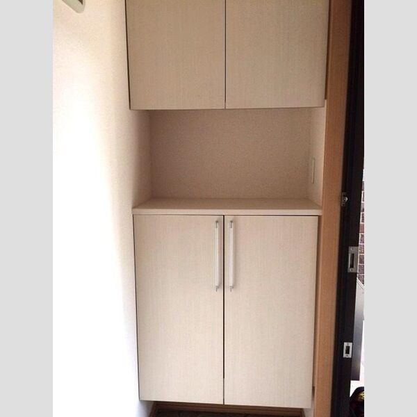 玄関 (シューズボックス)