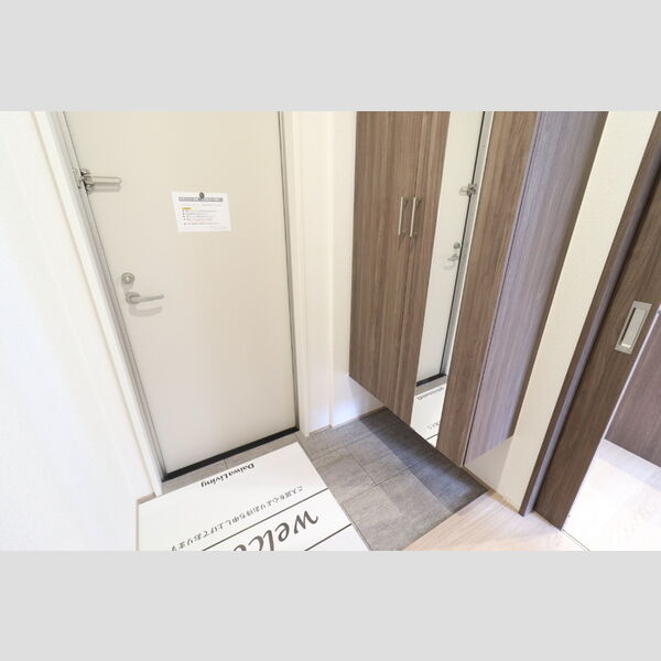 玄関 (202 玄関)