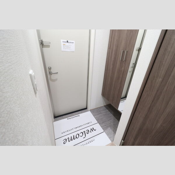 玄関 (205 玄関)