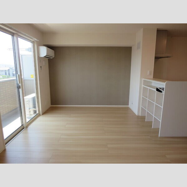 居室・リビング (303 リビング)