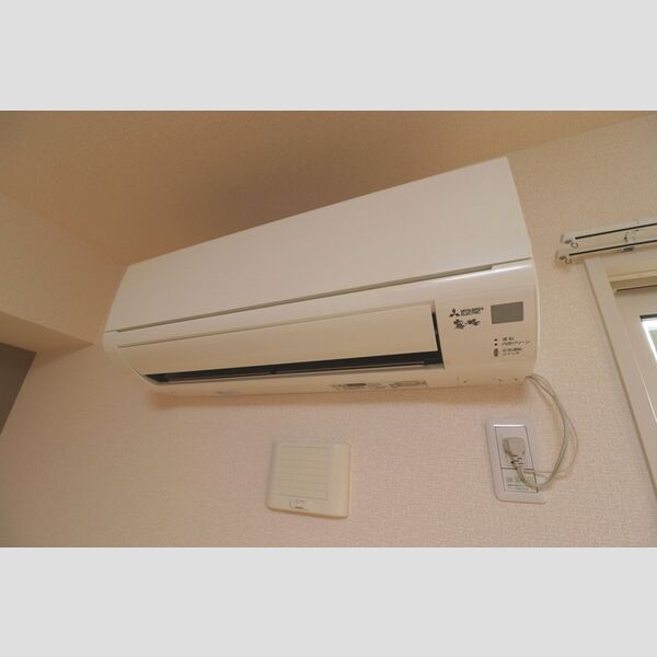 その他 (205　エアコン)