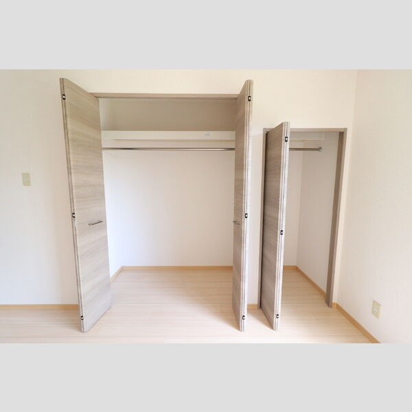 収納 (101 クローゼット)