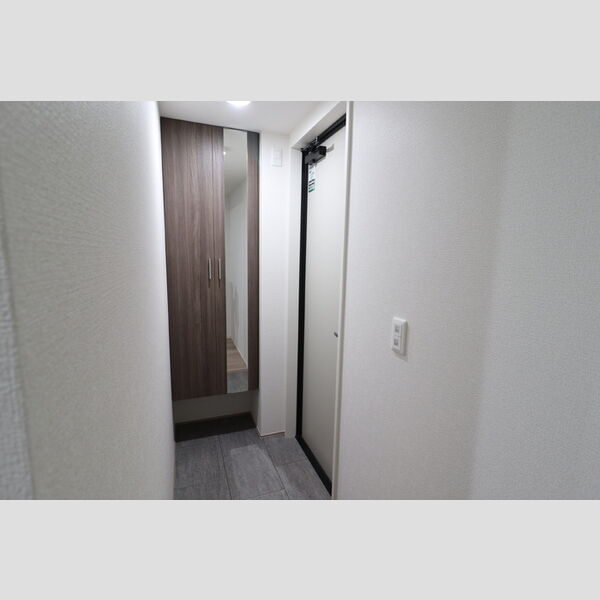 玄関 (301 玄関)