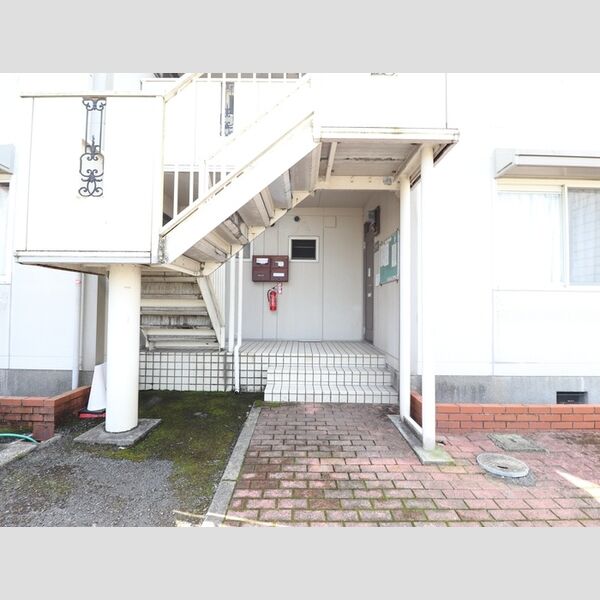 エントランス (エントランス)