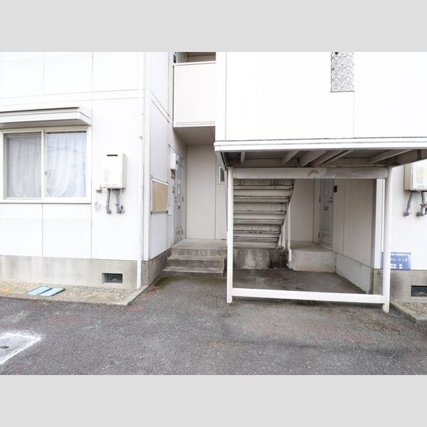 エントランス (エントランス)