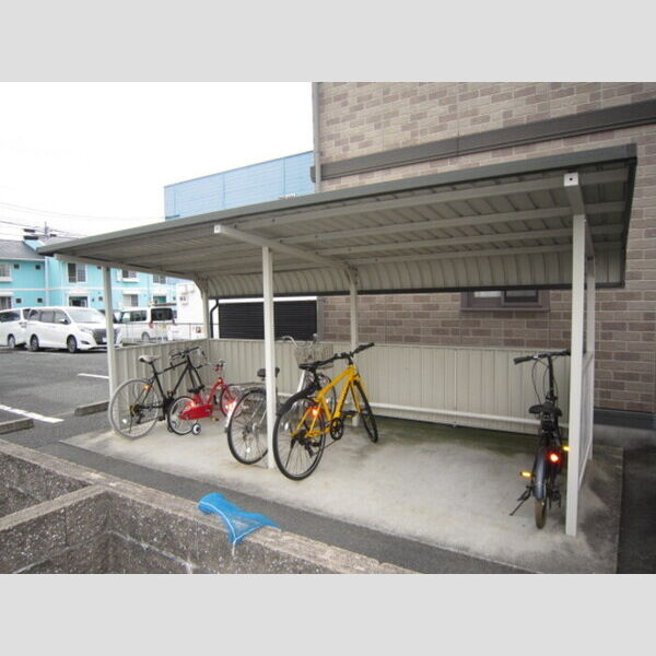 現地周辺 (サイクルポート)