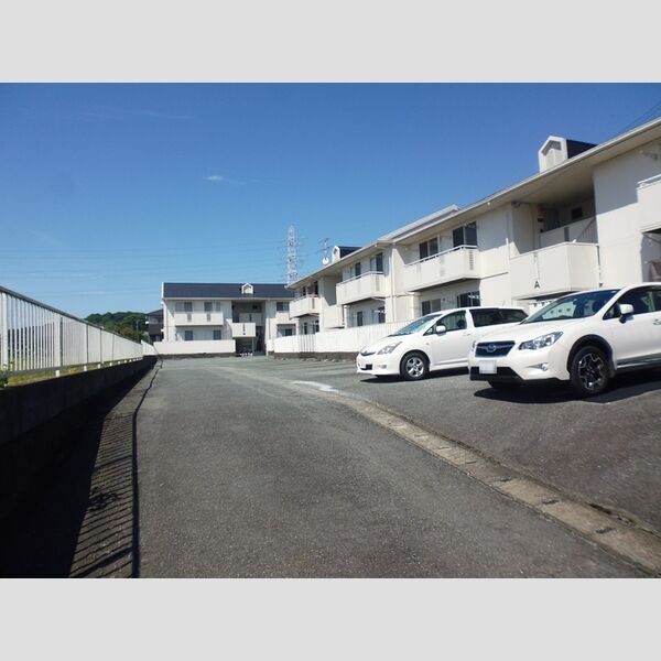 駐車場 (駐車場)